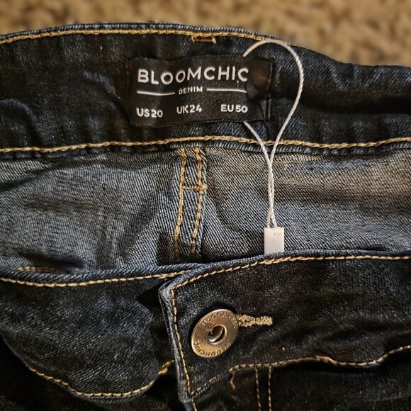 Women's BloomChic Plus Size 20 Blue Denim Jeans Stretch EUC - Picture 4 of 6